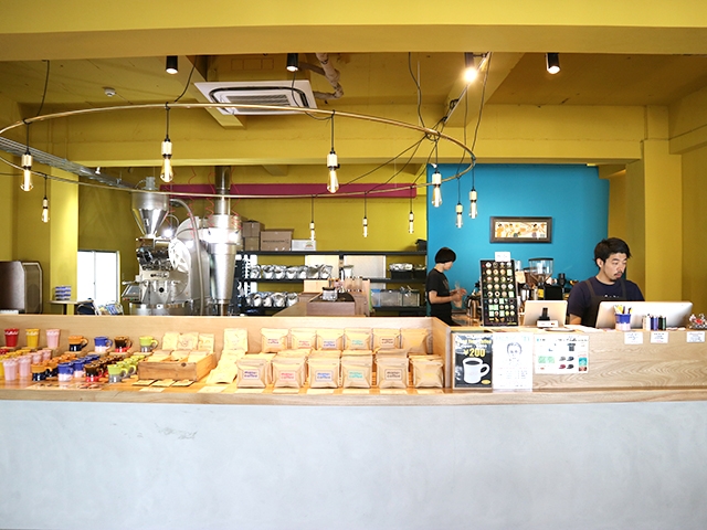 manu coffee roasters クジラ店｜カフェ・トライブ